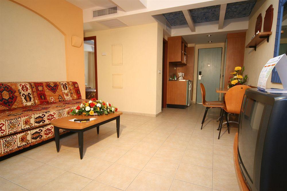 Club In Eilat - Coral Beach Villa Resort エクステリア 写真